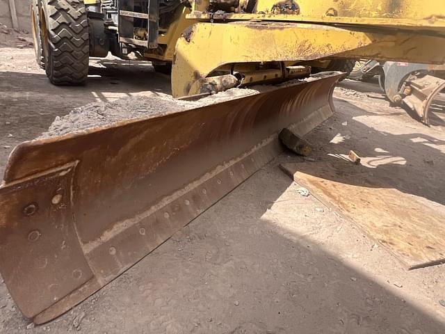 Image of Komatsu GD675 equipment image 4