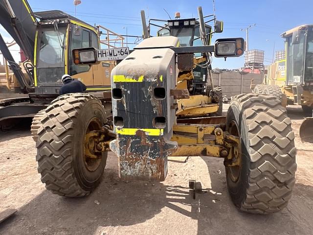 Image of Komatsu GD675 equipment image 1