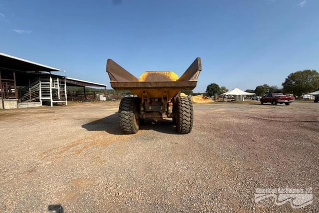 Image of Komatsu HM300-1 equipment image 2