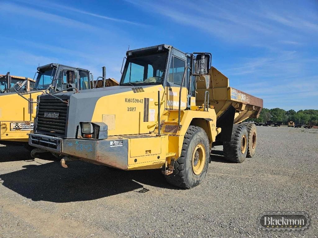 Komatsu HM300-2 Equipment Image0