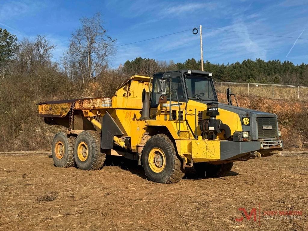 Komatsu HM300-2 Equipment Image0