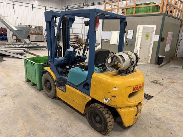 Image of Komatsu FG25C-12 equipment image 2