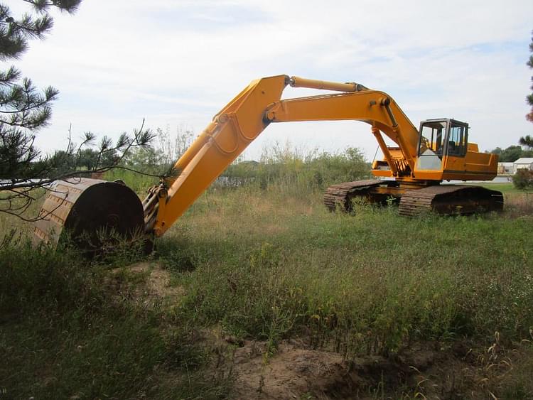 Komatsu PC400LC Equipment Image0