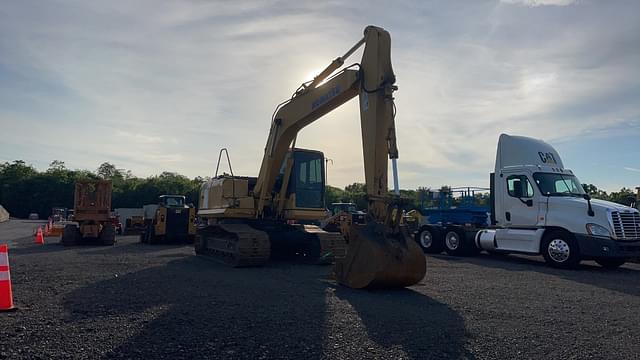 Image of Komatsu PC160LC-7 equipment image 2