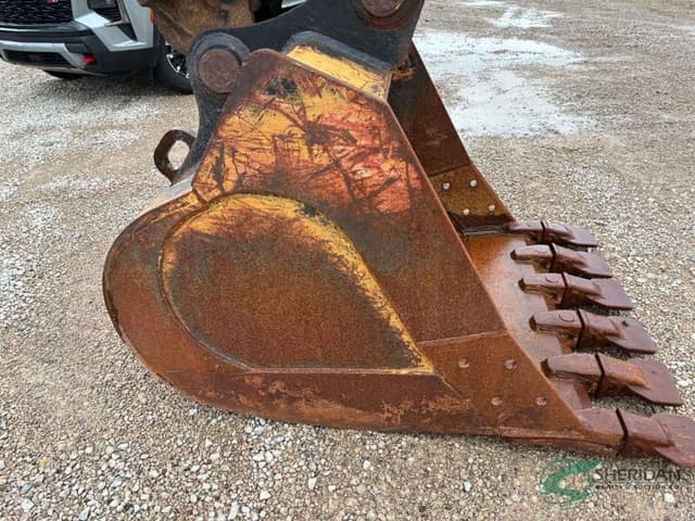 Image of Komatsu PC200-6 equipment image 1