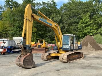 Main image Komatsu PC200LC