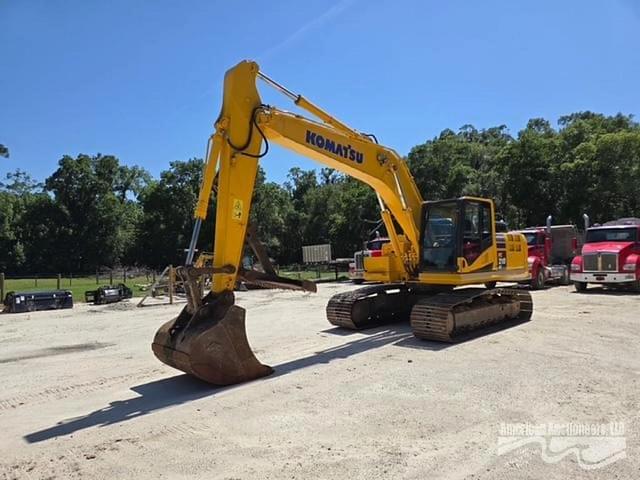 Image of Komatsu PC210LC-11 equipment image 2