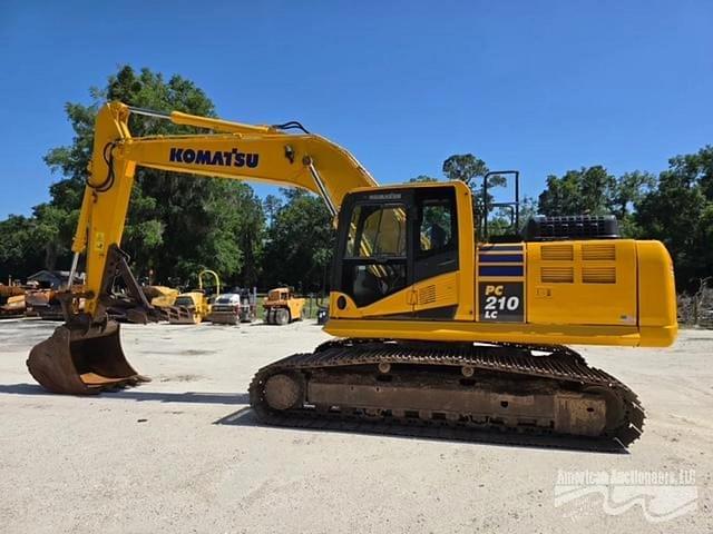 Image of Komatsu PC210LC-11 equipment image 1