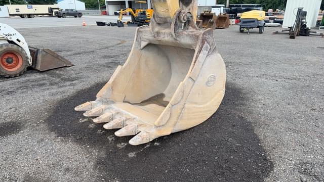 Image of Komatsu PC290LC equipment image 3