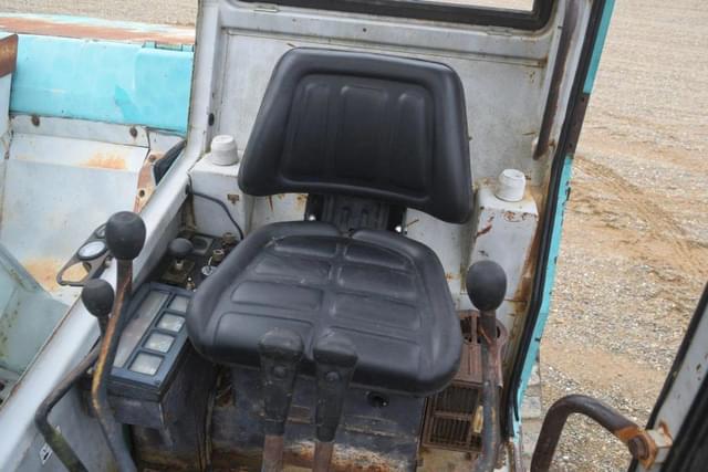 Image of Komatsu PC75 equipment image 4