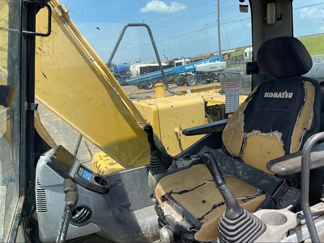 Image of Komatsu PC130 equipment image 2