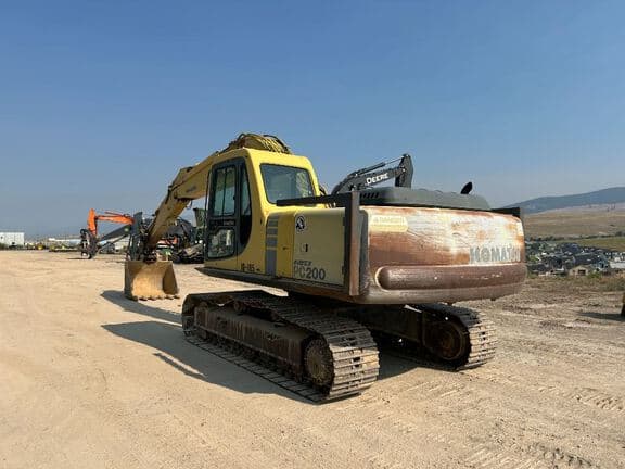Image of Komatsu PC200-6 equipment image 2
