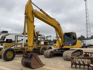 Komatsu PC200 Image