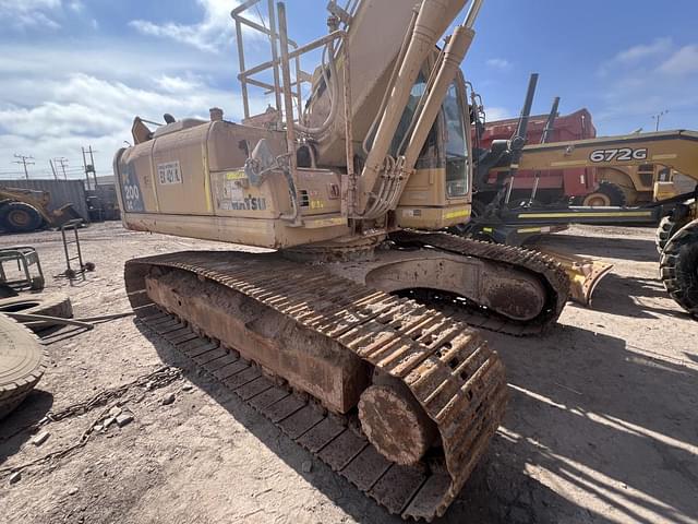 Image of Komatsu PC200LC-8 equipment image 3