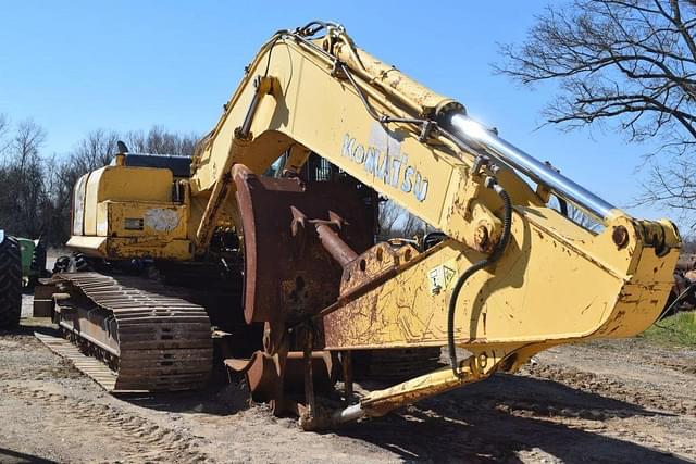 Image of Komatsu PC200LC equipment image 3