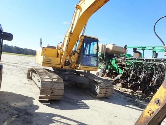 Image of Komatsu PC200LC equipment image 3