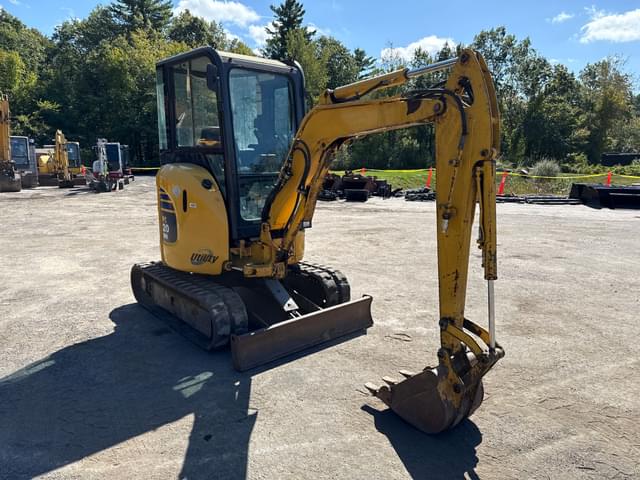 Image of Komatsu PC20MR-2 equipment image 2