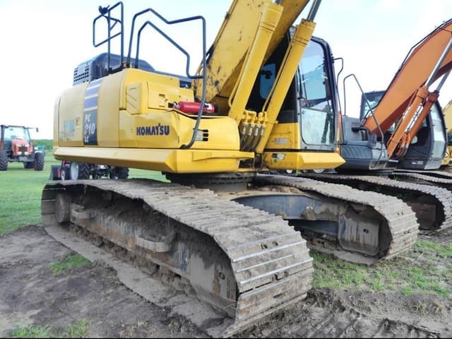 Image of Komatsu PC210 LC-11 equipment image 2