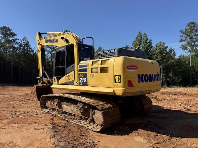 Image of Komatsu PC210 LC-11 equipment image 2