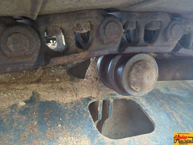 Image of Komatsu PC210LC-10 equipment image 4