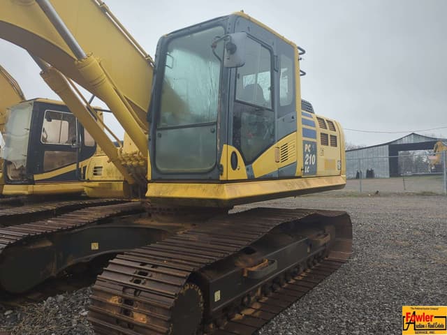Image of Komatsu PC210LC-10 equipment image 1