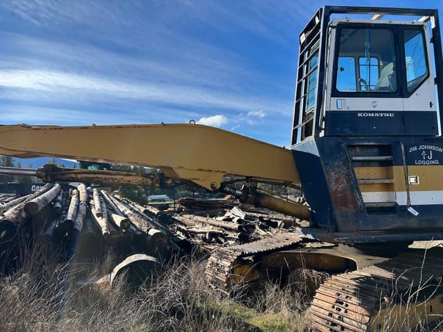 Image of Komatsu PC220 equipment image 4