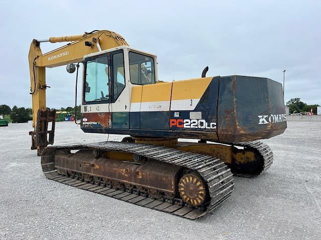 Image of Komatsu PC220LC equipment image 3