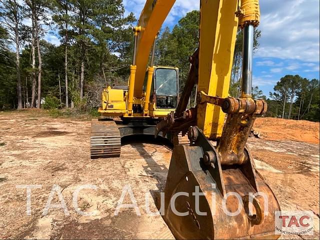 Image of Komatsu PC220LC equipment image 3