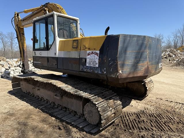 Image of Komatsu PC220LC equipment image 3