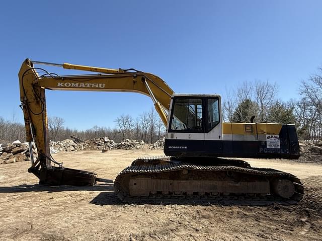 Image of Komatsu PC220LC equipment image 2