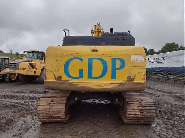 Image of Komatsu PC240LC equipment image 3