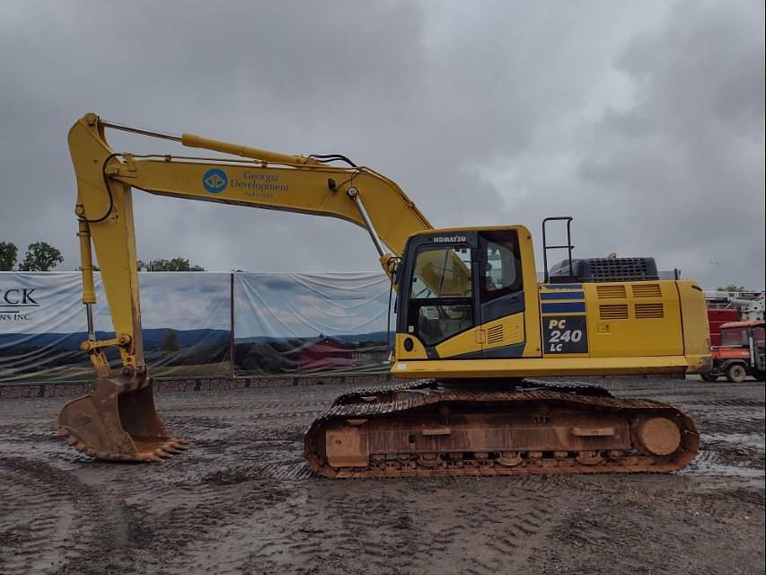 Image of Komatsu PC240LC Primary image