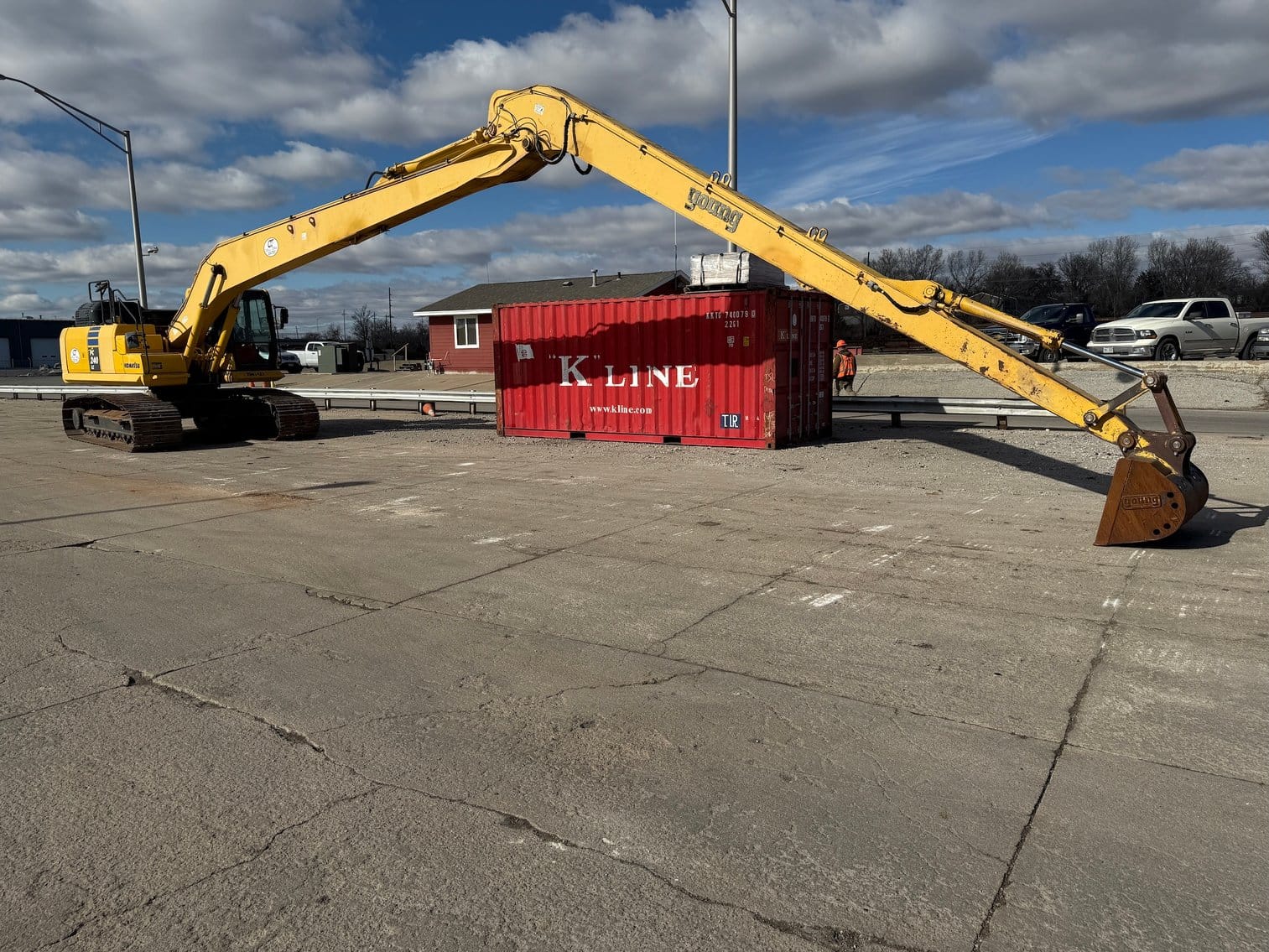 Komatsu PC240LC Equipment Image0