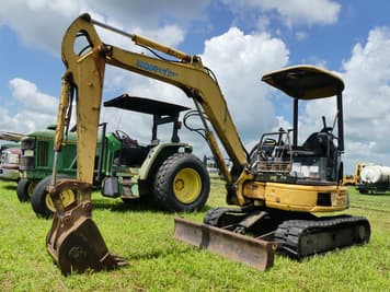 Main image Komatsu PC27MR
