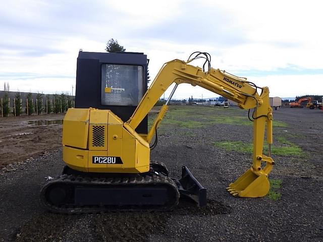 Image of Komatsu PC28UU equipment image 2