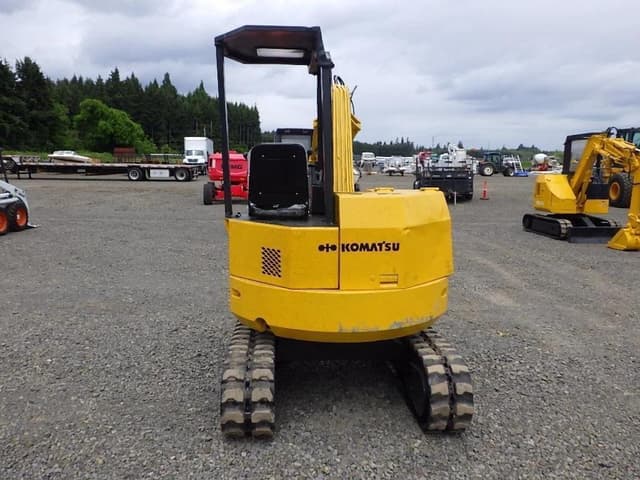 Image of Komatsu PC28UU equipment image 4