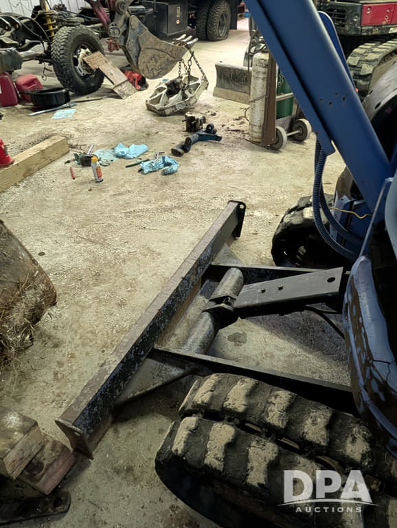 Image of Komatsu PC28UU equipment image 4