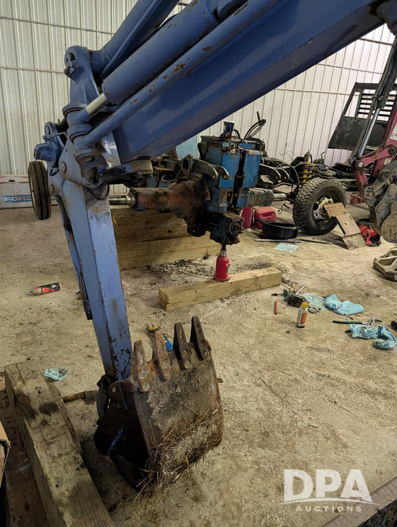 Image of Komatsu PC28UU equipment image 3