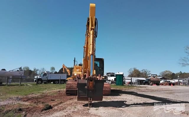 Image of Komatsu PC290LC-10 equipment image 2