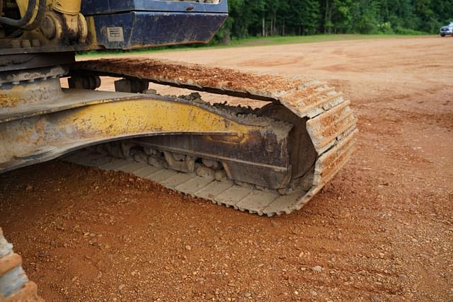 Image of Komatsu PC300 LC equipment image 4
