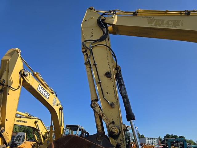 Image of Komatsu PC300LC equipment image 2