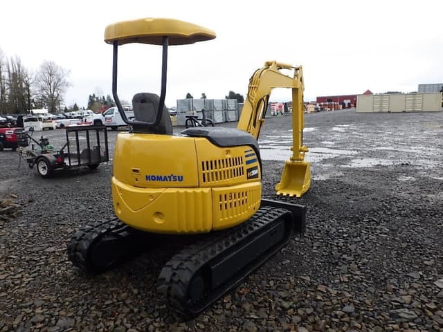 Image of Komatsu PC30MR-1 equipment image 3
