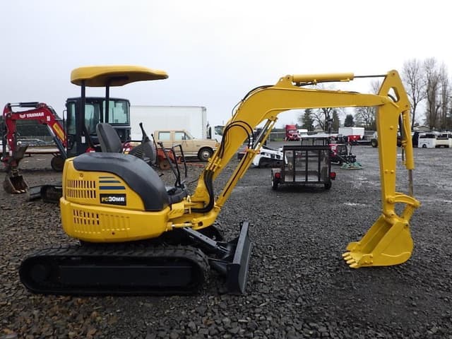 Image of Komatsu PC30MR-1 equipment image 2