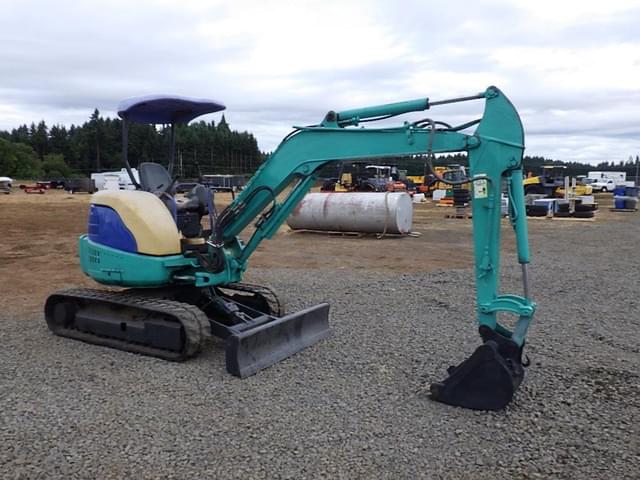 Image of Komatsu PC35MR equipment image 1