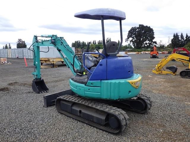 Image of Komatsu PC35MR equipment image 4