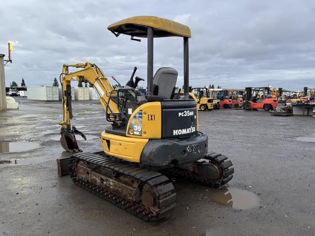 Image of Komatsu PC35MR-2 equipment image 3