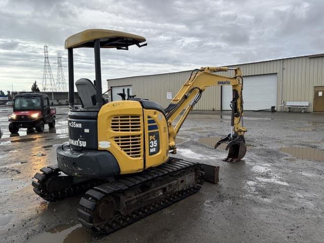 Image of Komatsu PC35MR-2 equipment image 2
