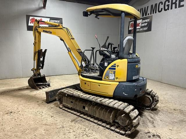 Image of Komatsu PC35MR-2 equipment image 2