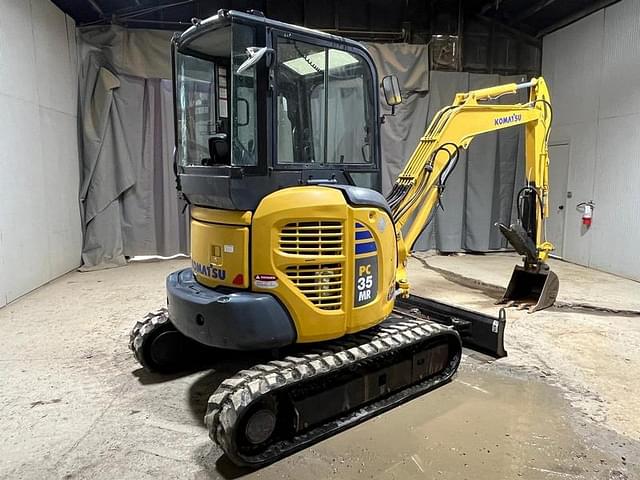 Image of Komatsu PC35MR-2 equipment image 4