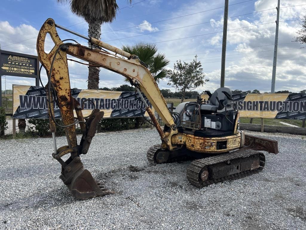 Main image Komatsu PC35MR